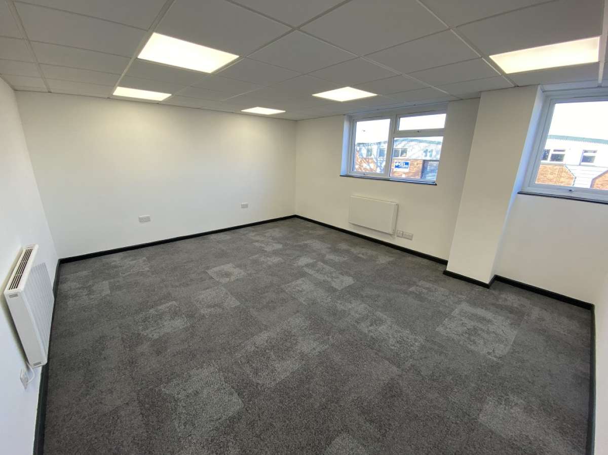 Office in Worcester - photo 3