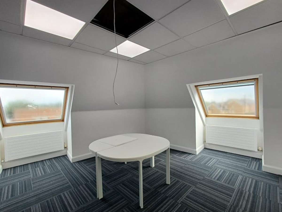 Retail/Shop in Chichester - photo 4