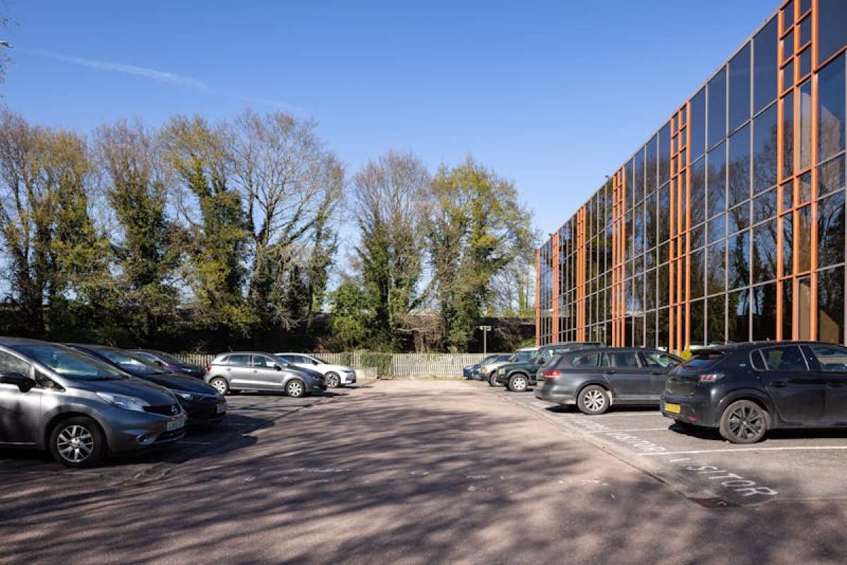 Land in Bracknell - photo 4