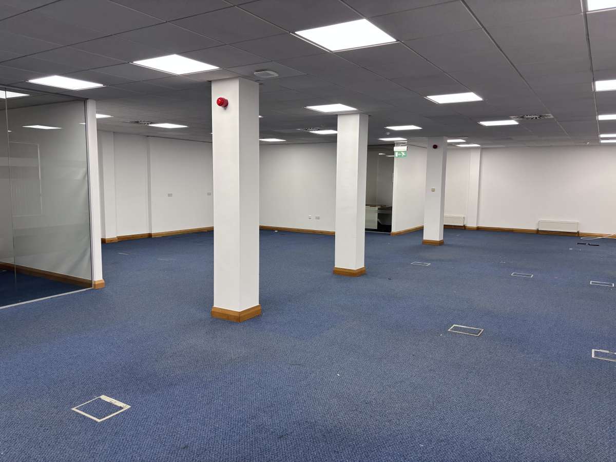 Office in Leicester - photo 4