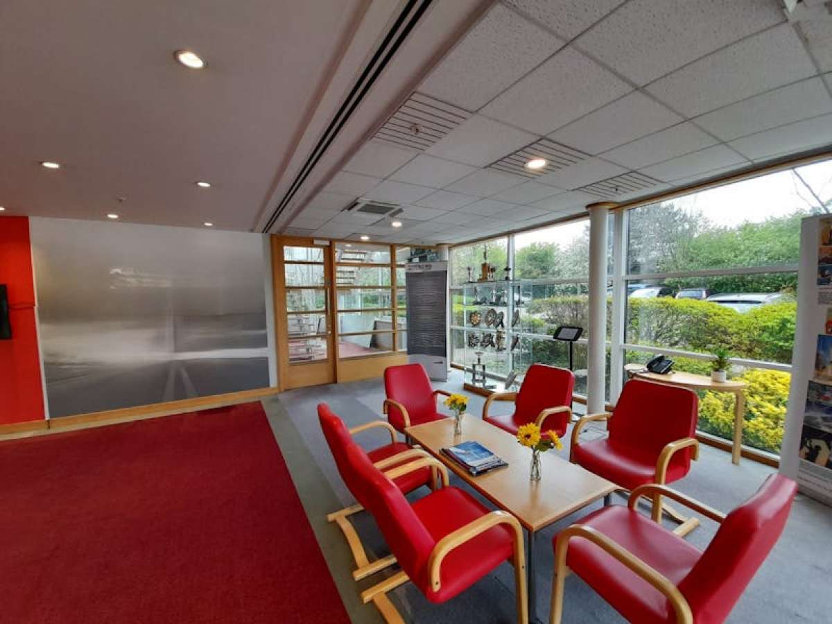 Office in Basingstoke - photo 4