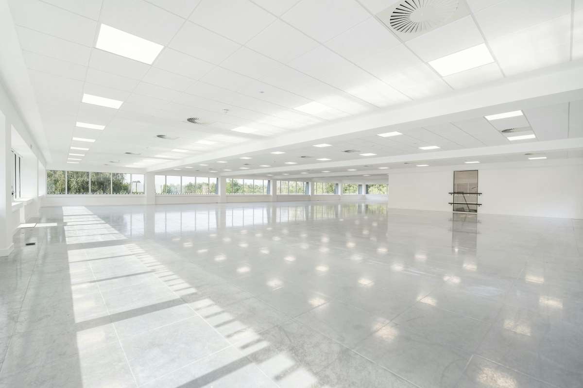 Office in Ashford - photo 3