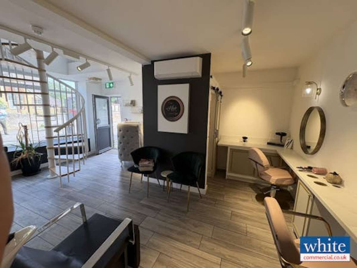 Office in Bicester - photo 3