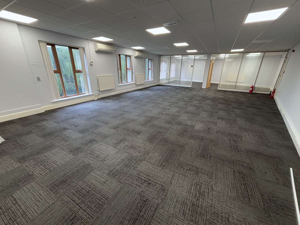 Office in Market Harborough - photo 2