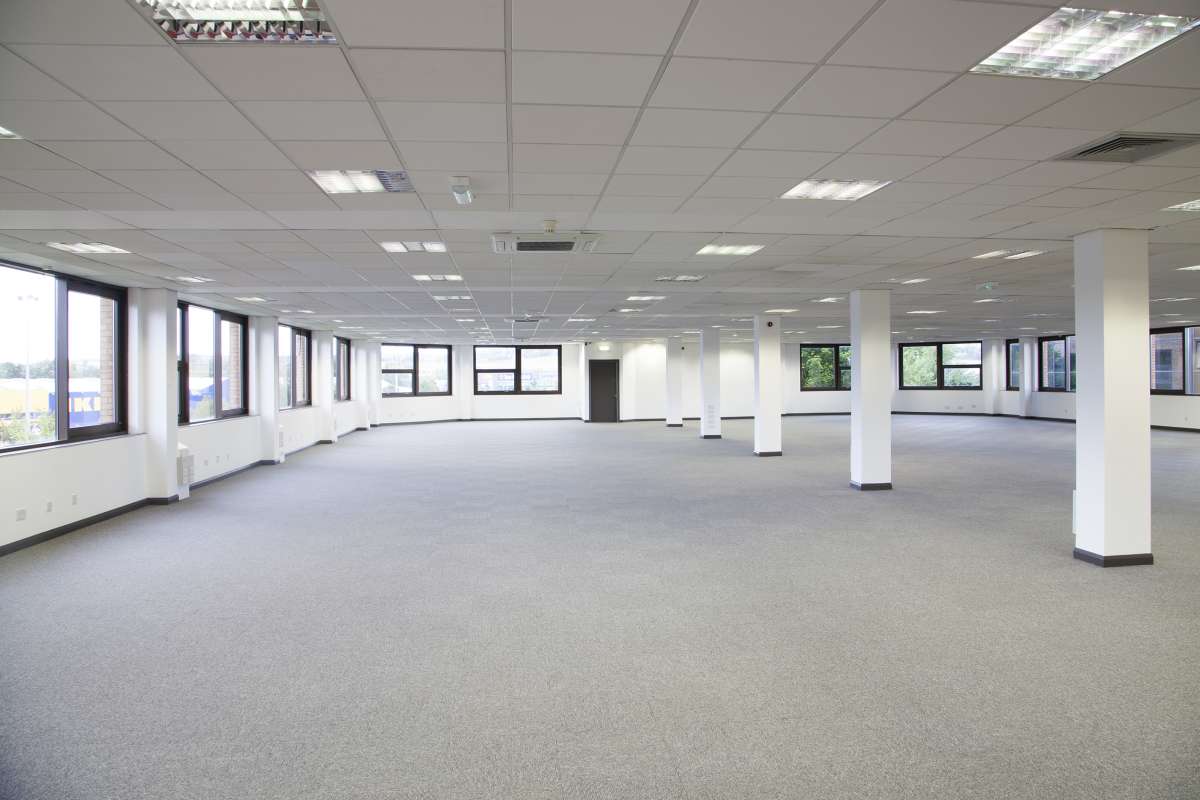 Office in Gateshead - photo 3