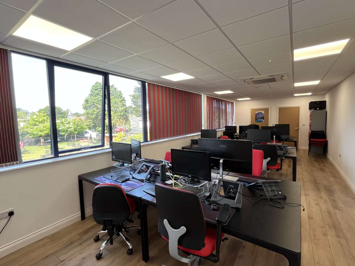 Office in Cullompton - photo 4