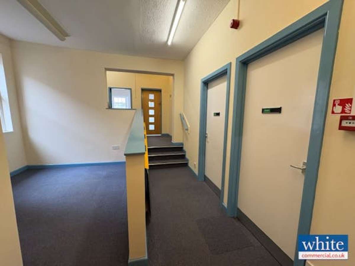 Office in Banbury - photo 4