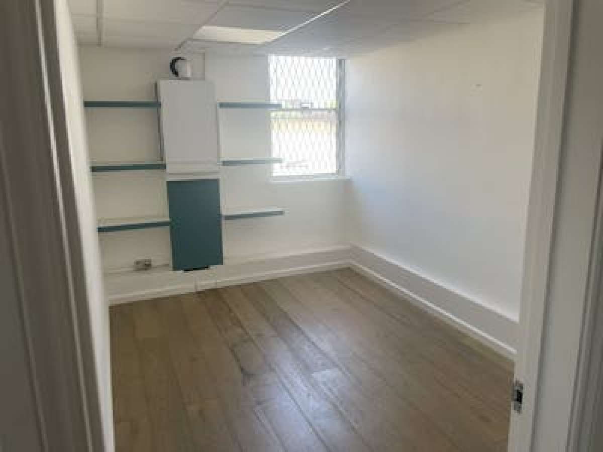 Office in London - photo 4