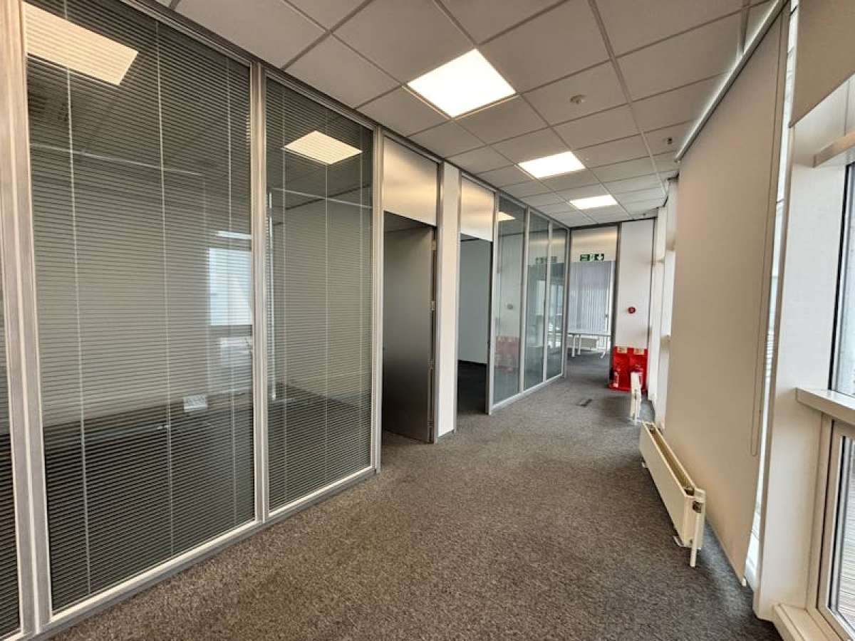 Office in Portsmouth - photo 4