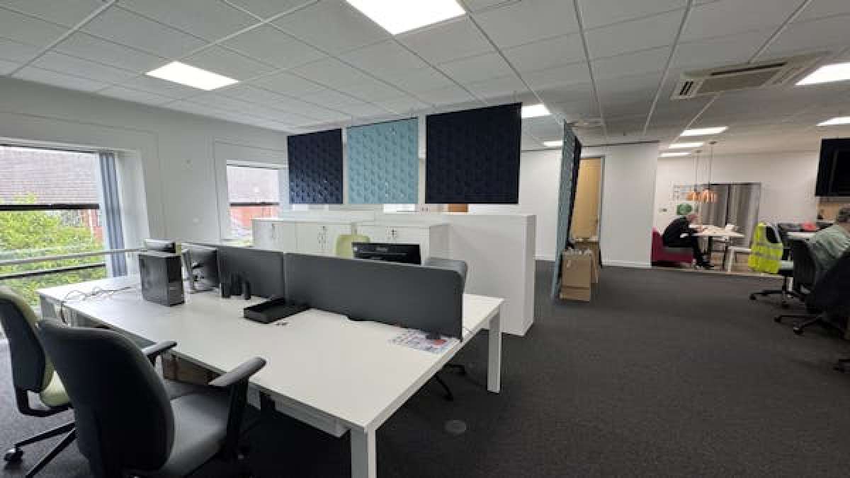 Office in Worcester - photo 4