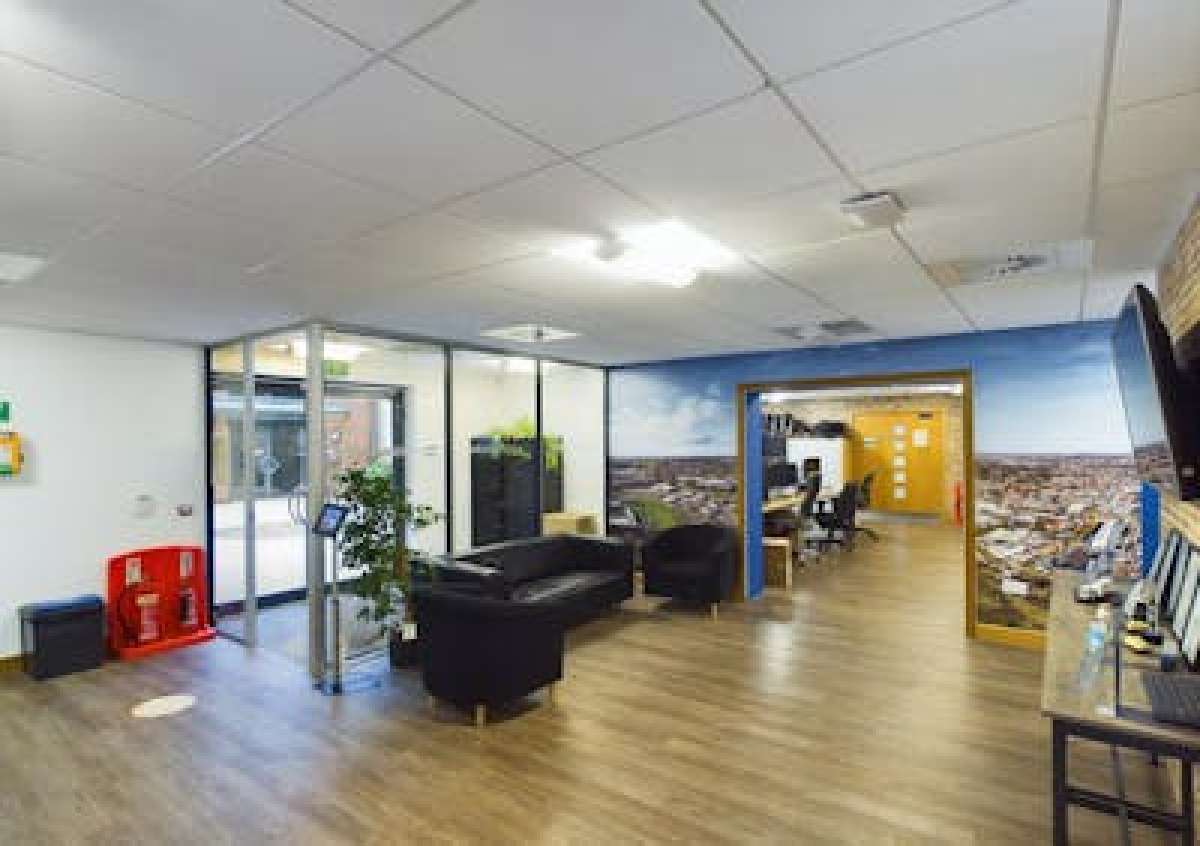 Office in Northampton - photo 3