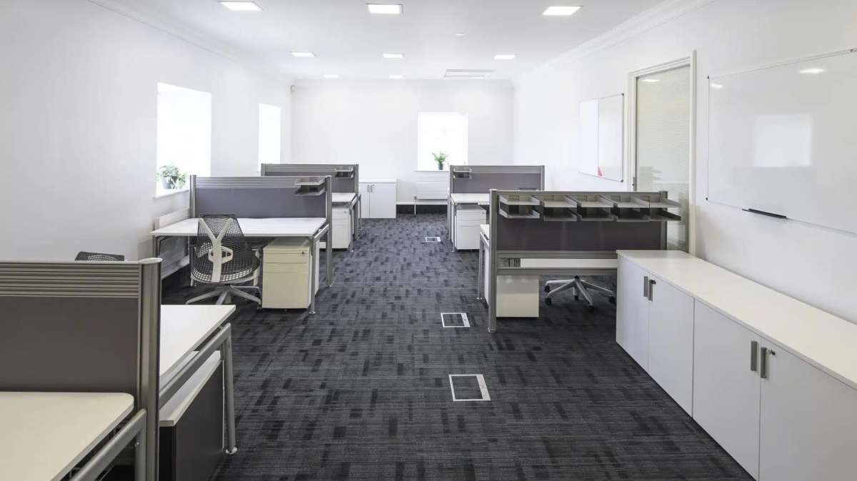 Office in Fareham - photo 3