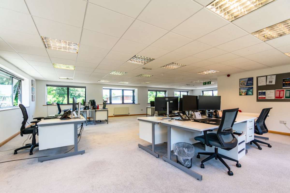 Office in Ringwood - photo 2