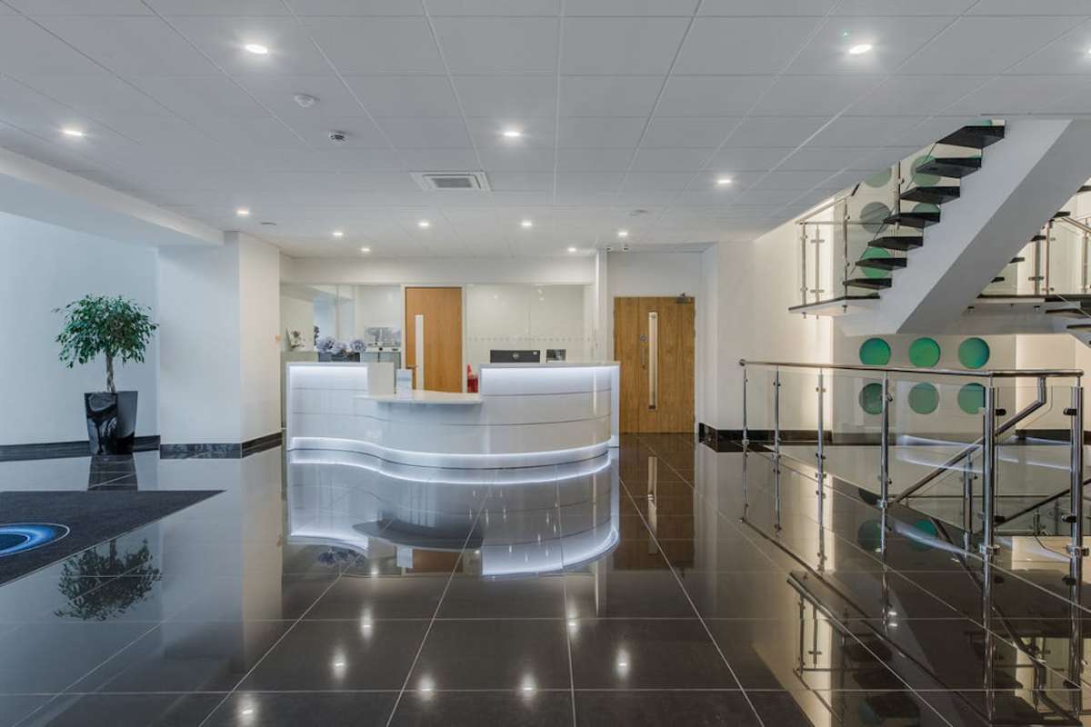 Office in Basingstoke - photo 3