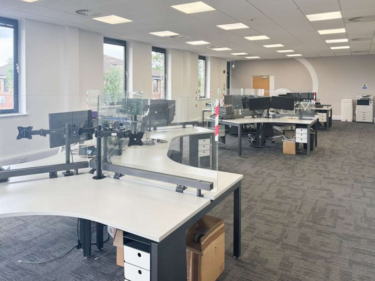 Office in Poole - photo 3