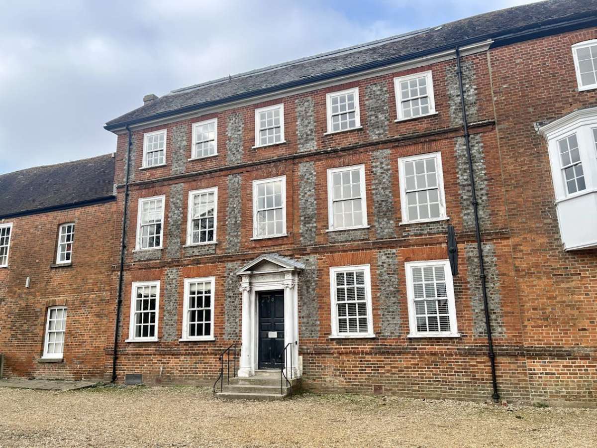 Office in Winchester - photo 2