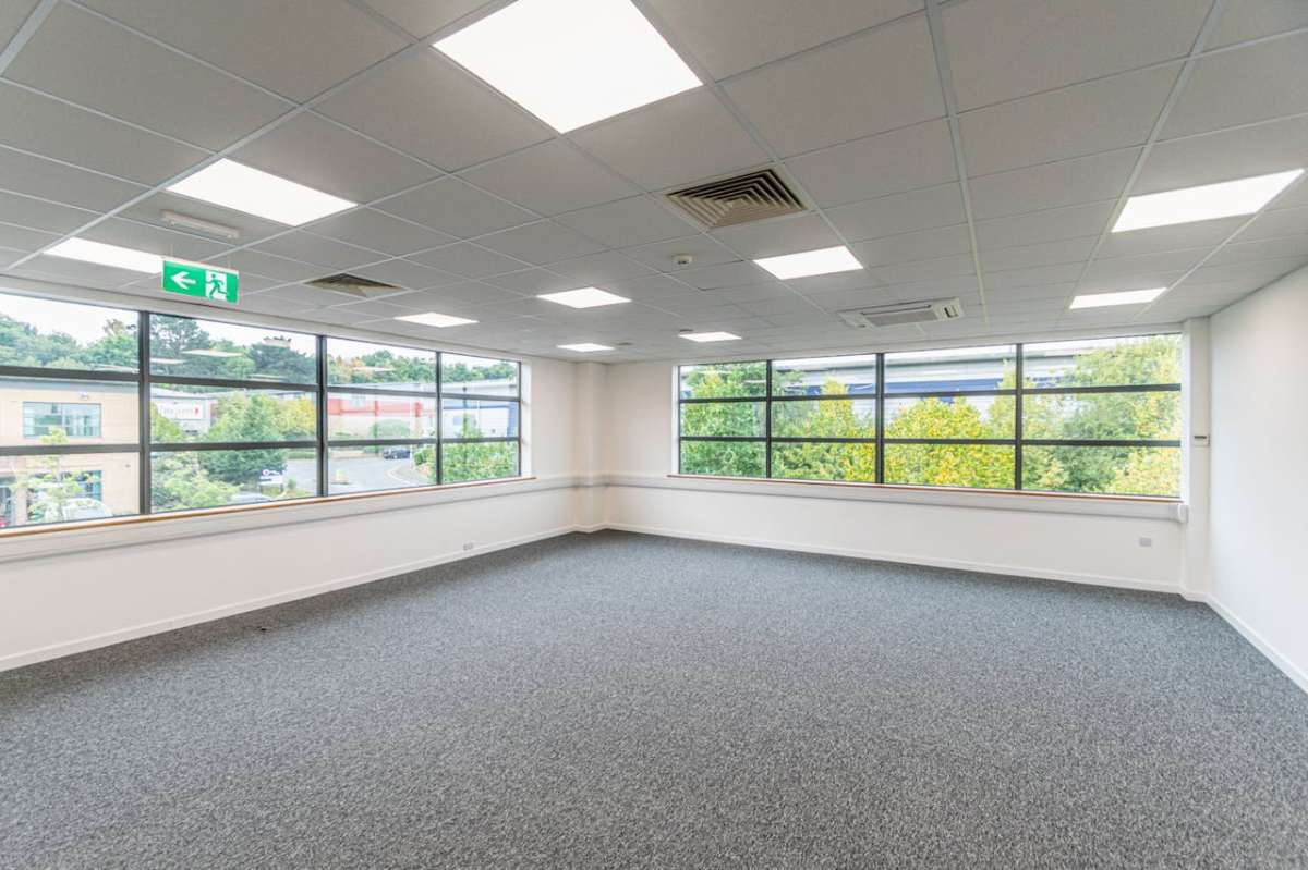 Office in Poole - photo 2