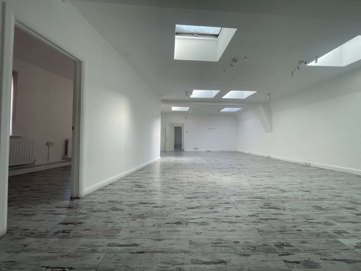 Office in Southampton - photo 2