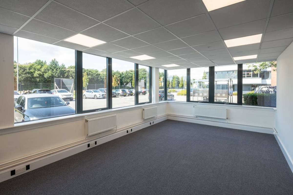 Office in Poole - photo 3