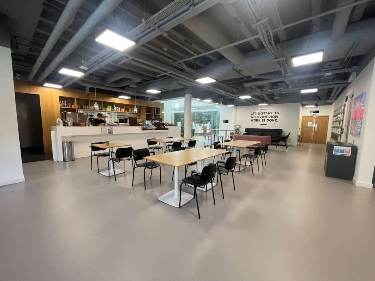 Office in Fareham - photo 4