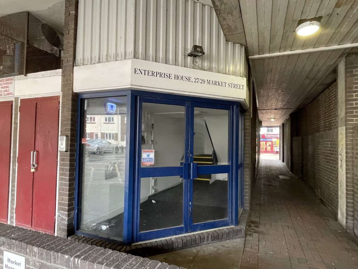 Office in Eastleigh - photo 4