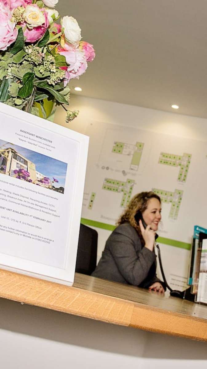 Office in Winchester - photo 3