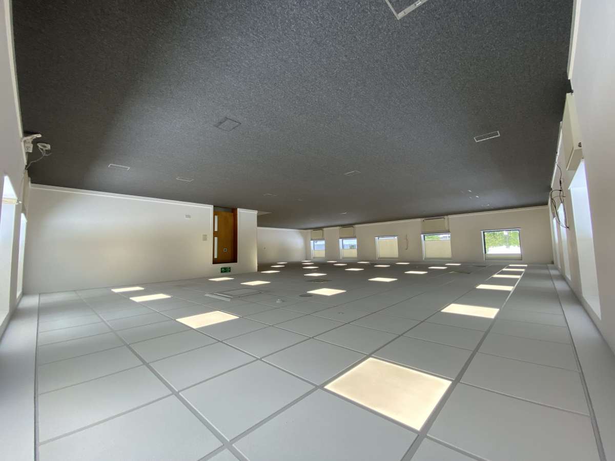 Office in Dudley - photo 2