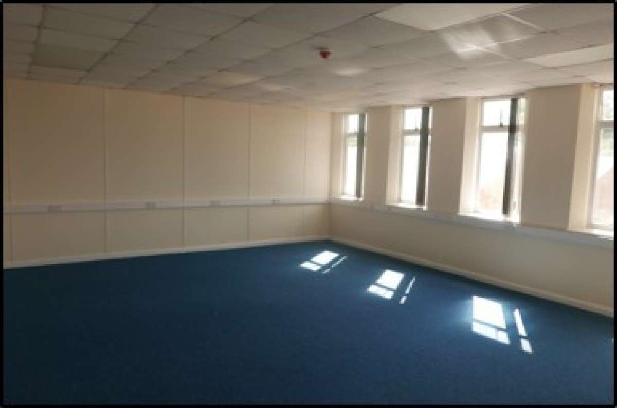 Office in Derby - photo 3