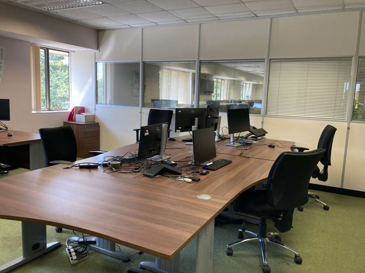 Office in Chesterfield - photo 3