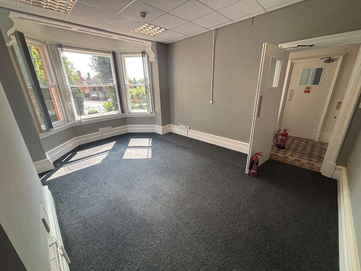 Office in Leicester - photo 4