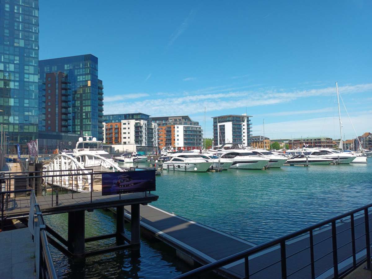 Office in Southampton - photo 2