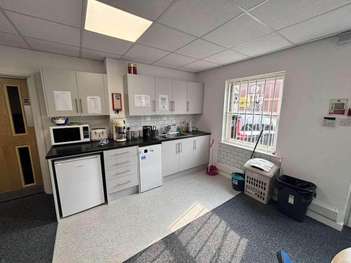 Office in Portsmouth - photo 3