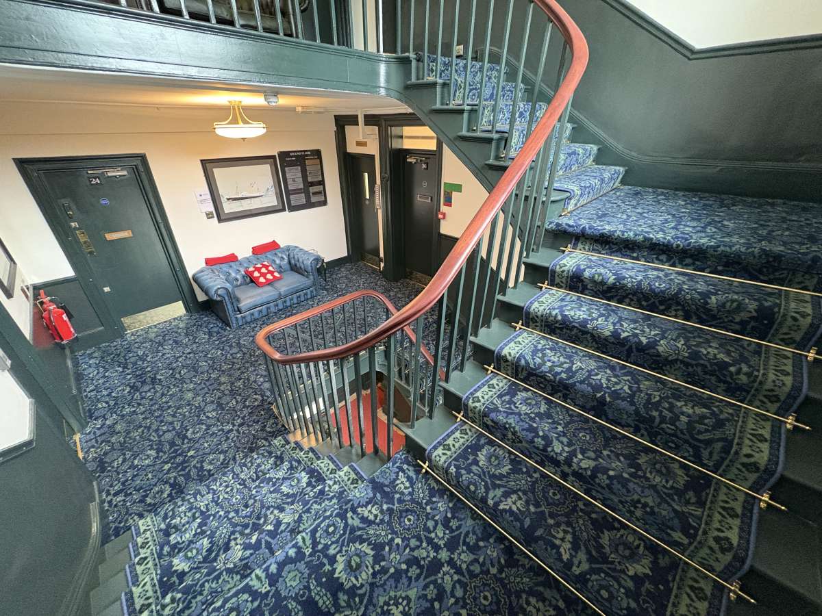 Office in Southampton - photo 3