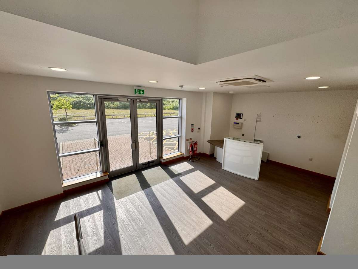 Office in Derby - photo 4