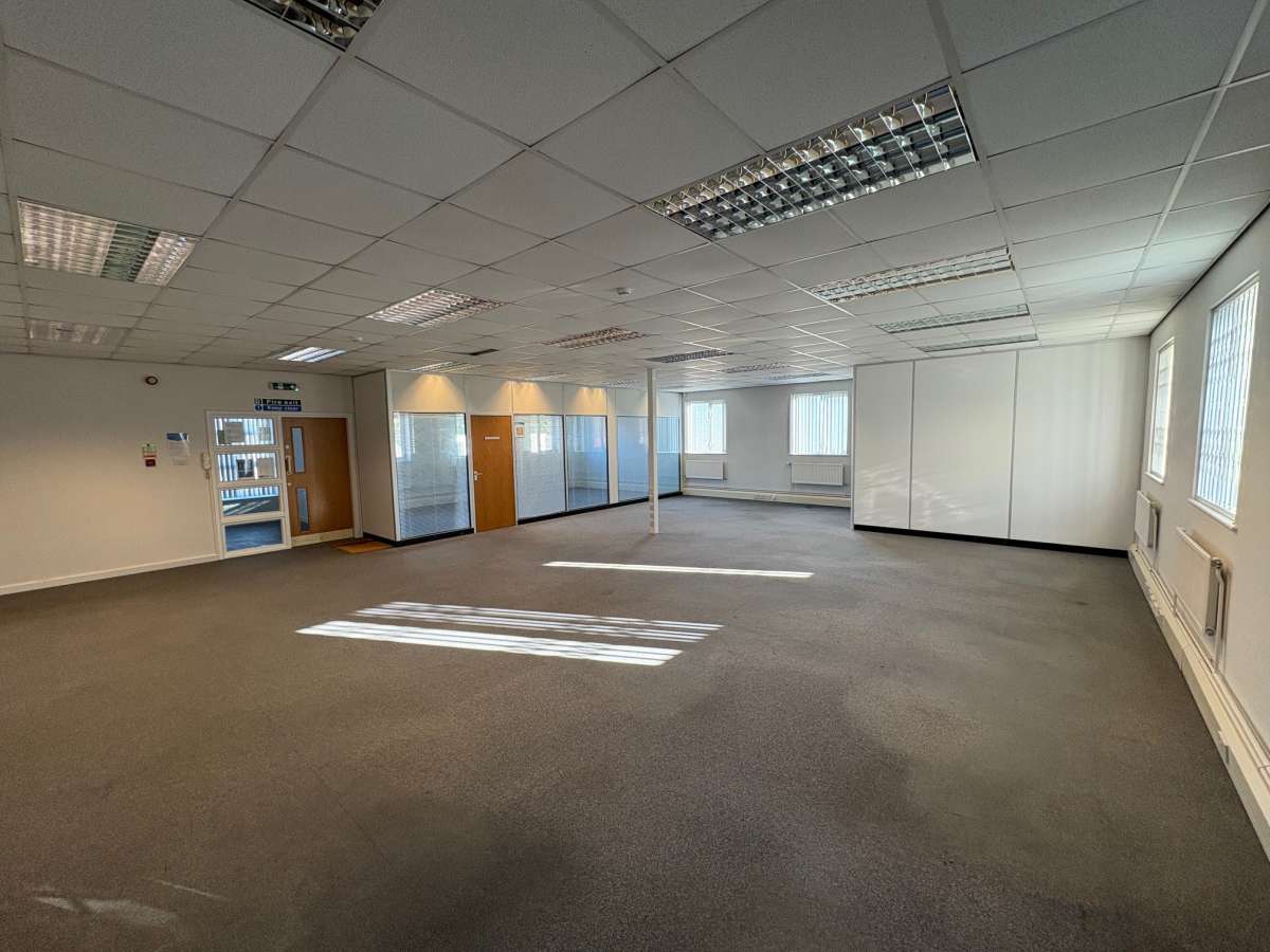 Office in Loughborough - photo 4