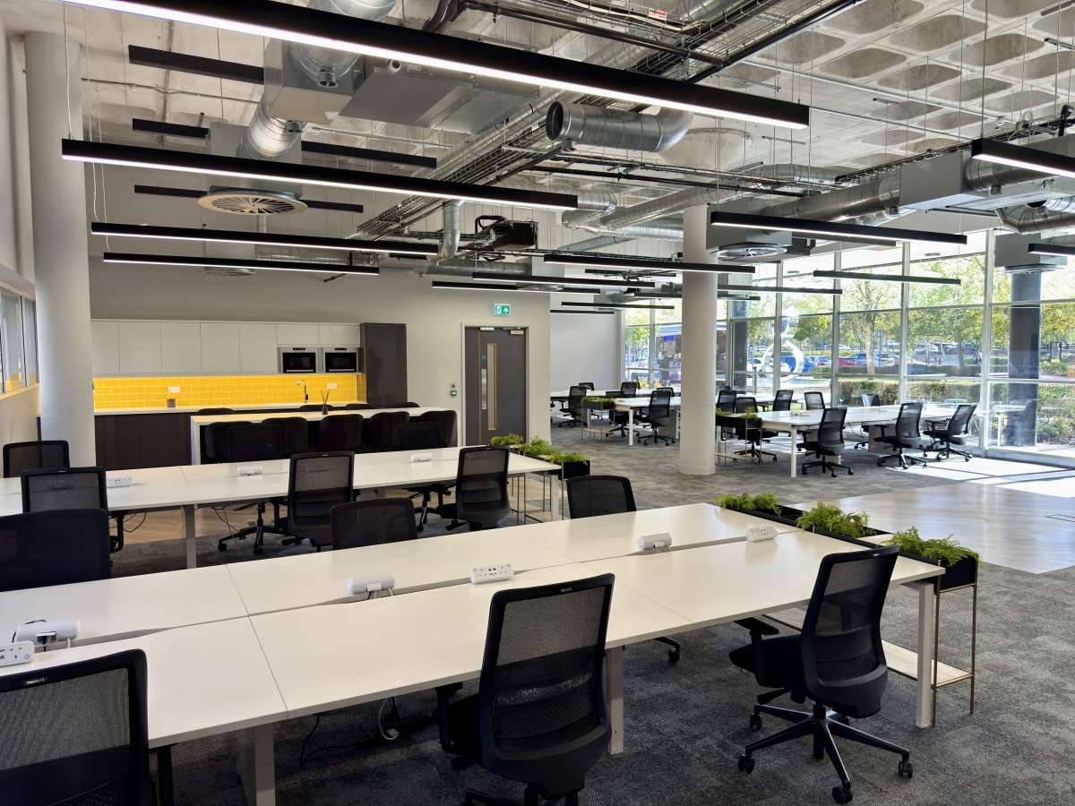 Office in Milton Keynes - photo 3