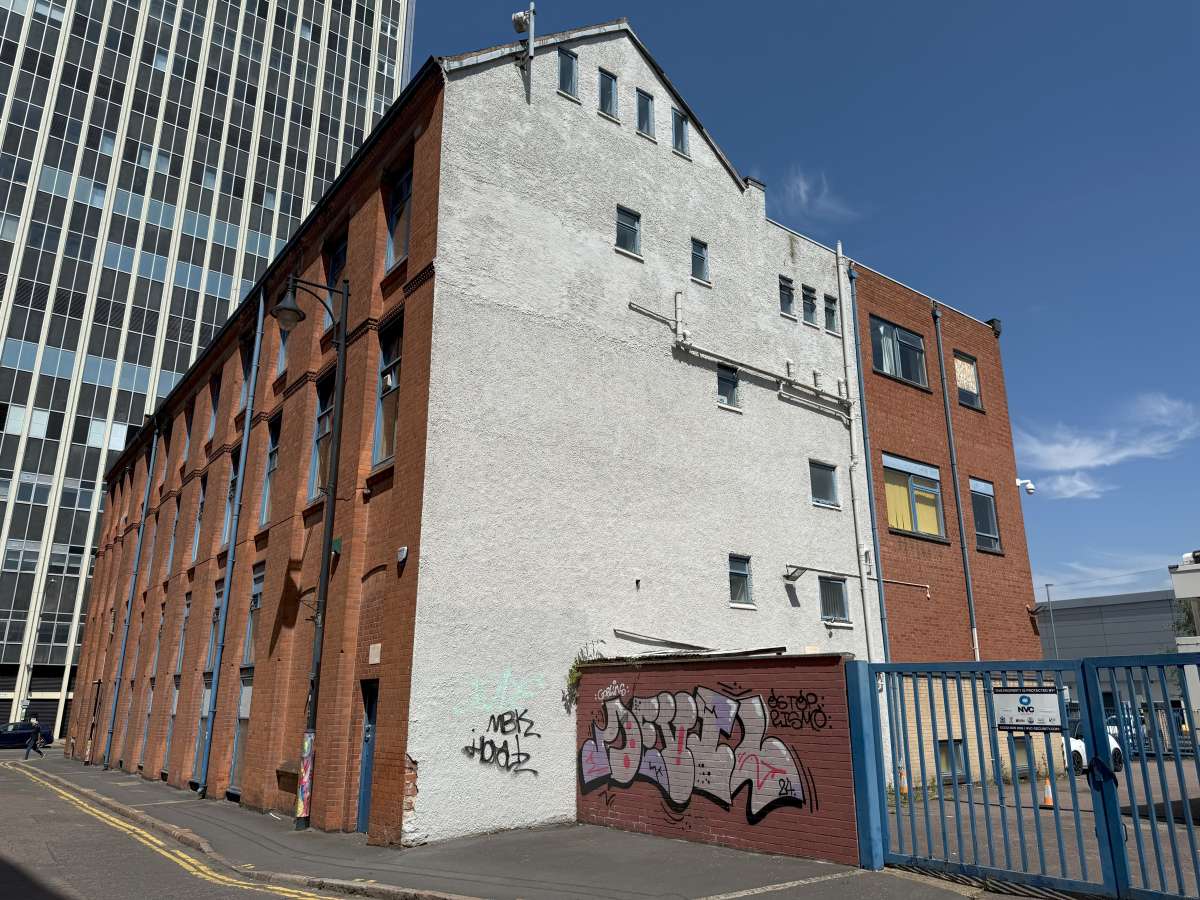 Office in Leicester - photo 3