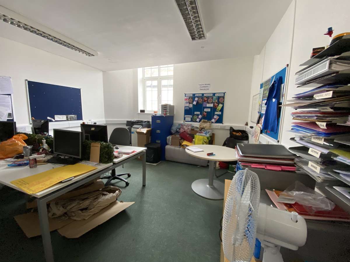 Office in Great Yarmouth - photo 4