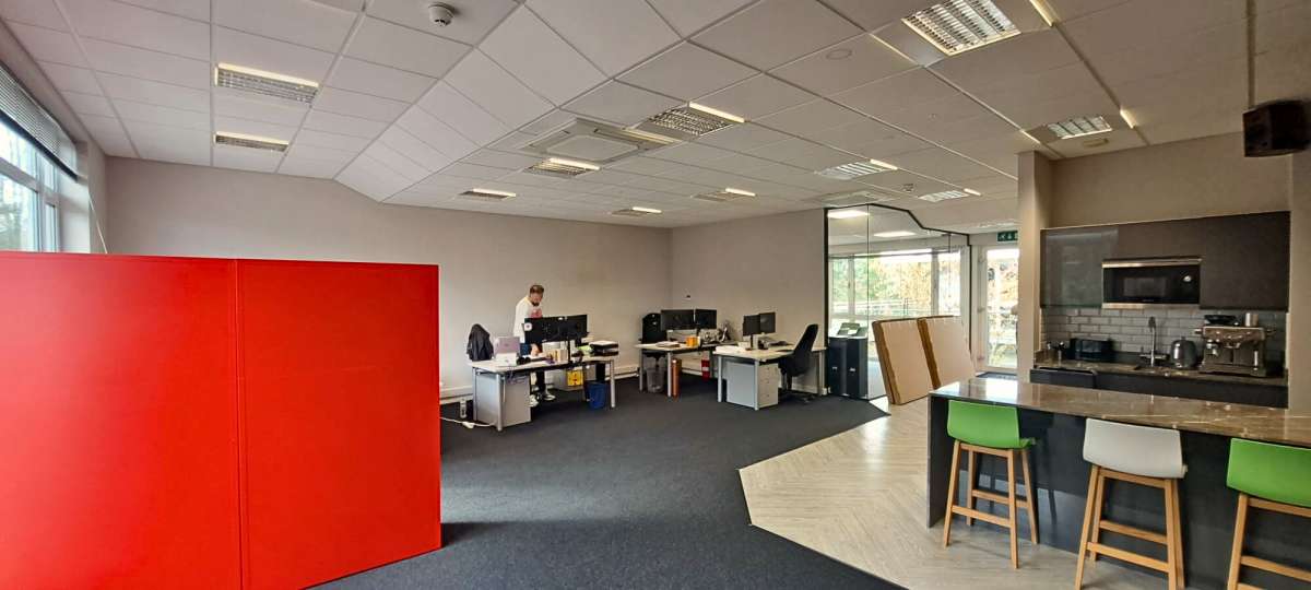 Office in Buckingham - photo 4