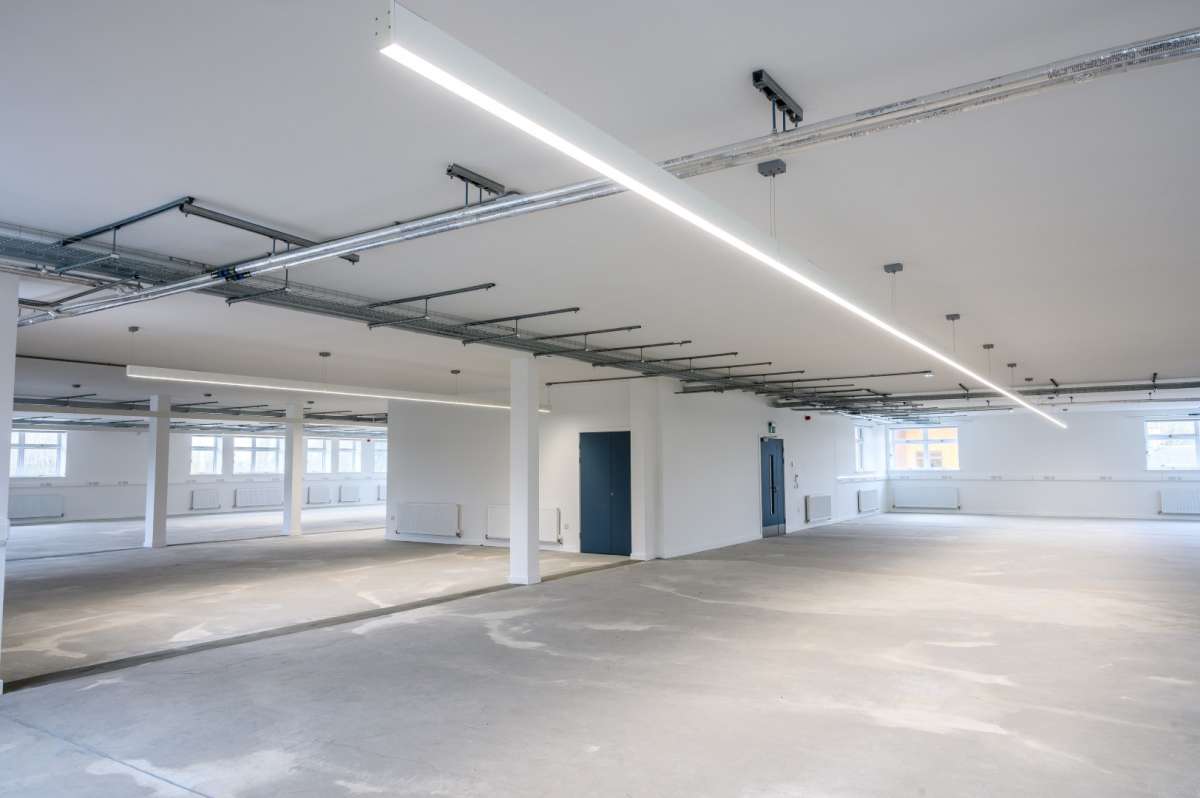 Office in Irvine - photo 2