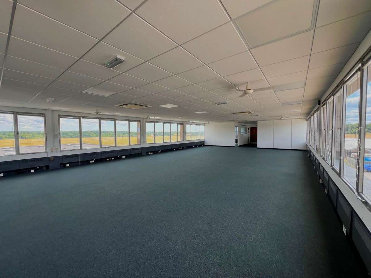 Office in Redhill - photo 4