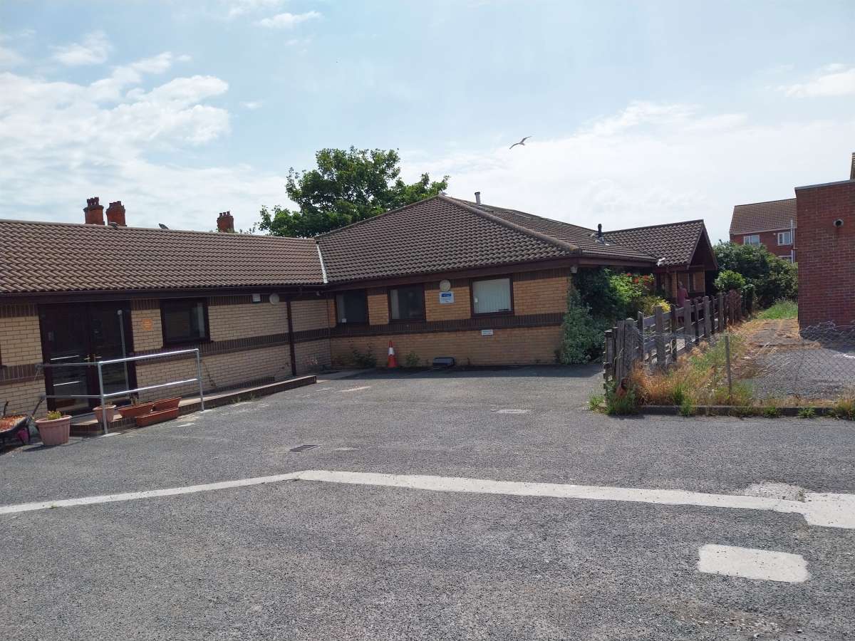 Office in Mablethorpe - photo 2