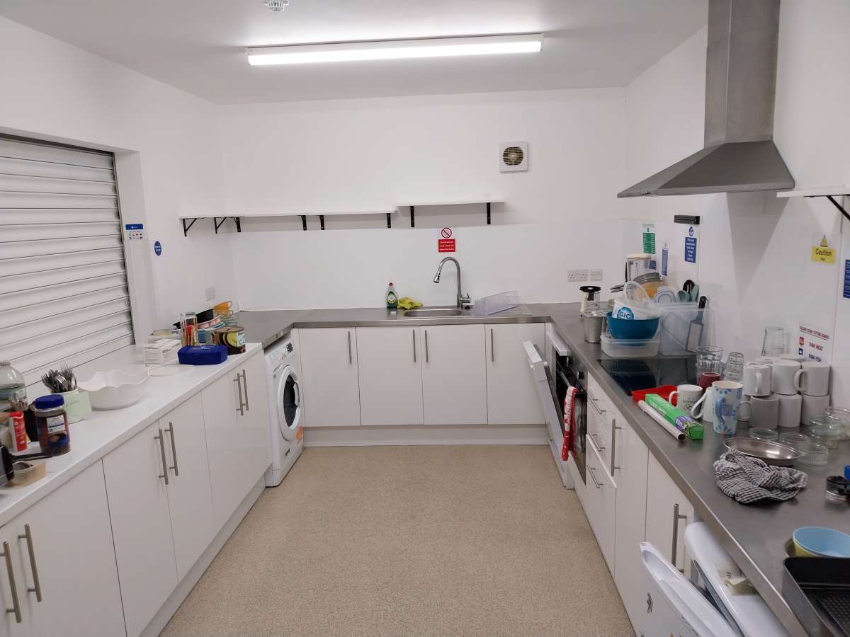 Office in Mablethorpe - photo 3