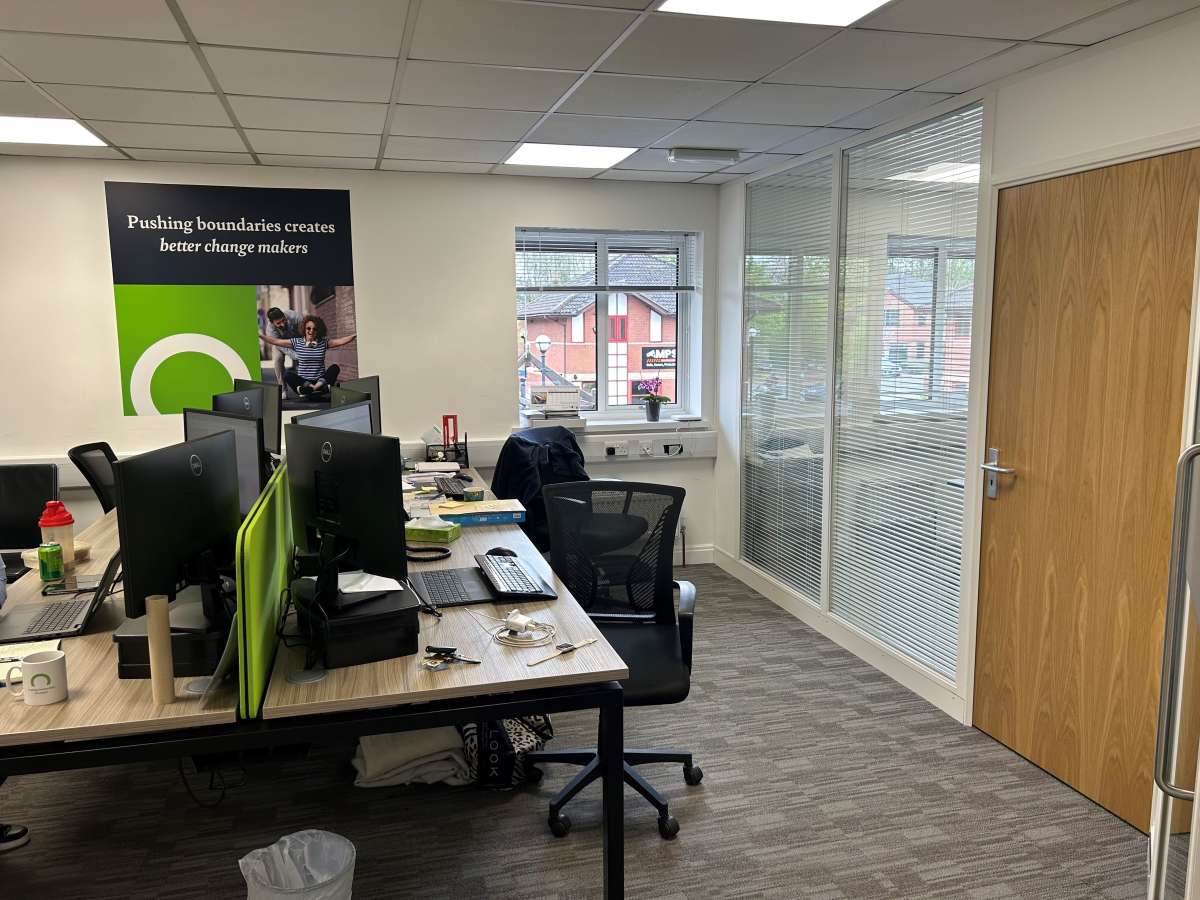 Office in Leicester - photo 3