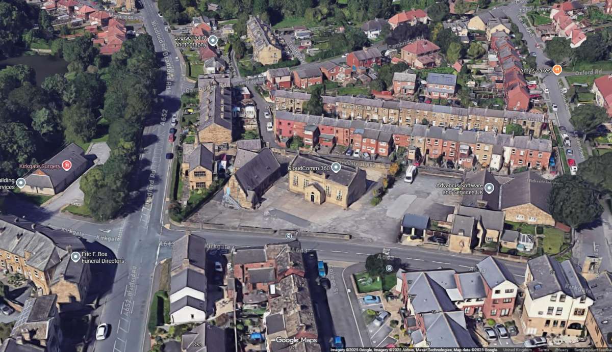 Office in Birstall - photo 2