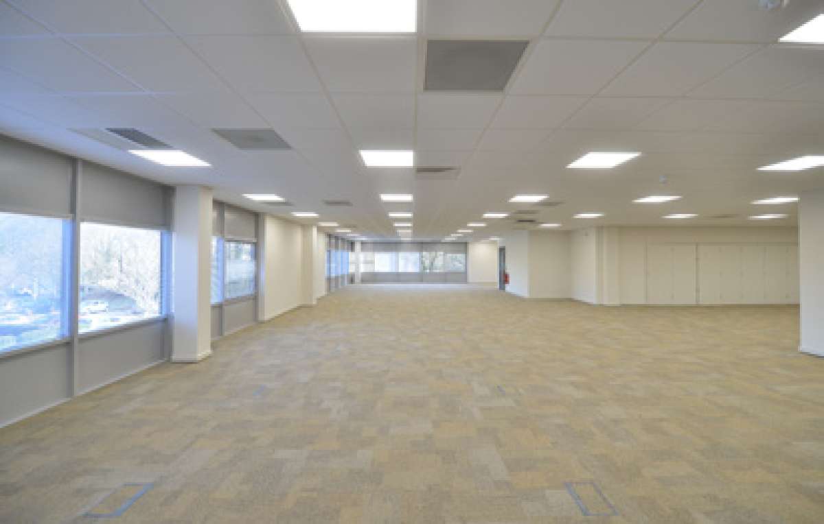 Office in Fareham - photo 2