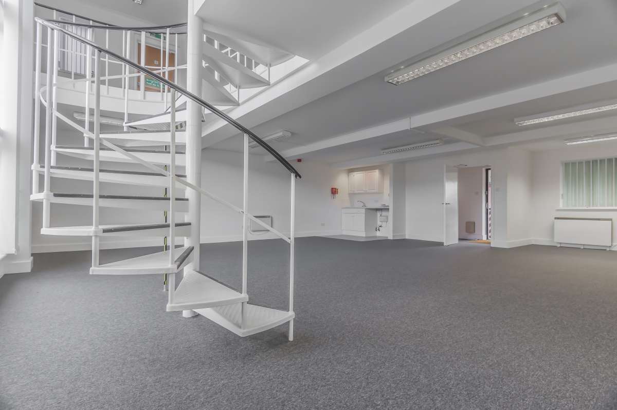 Office in Bristol - photo 2