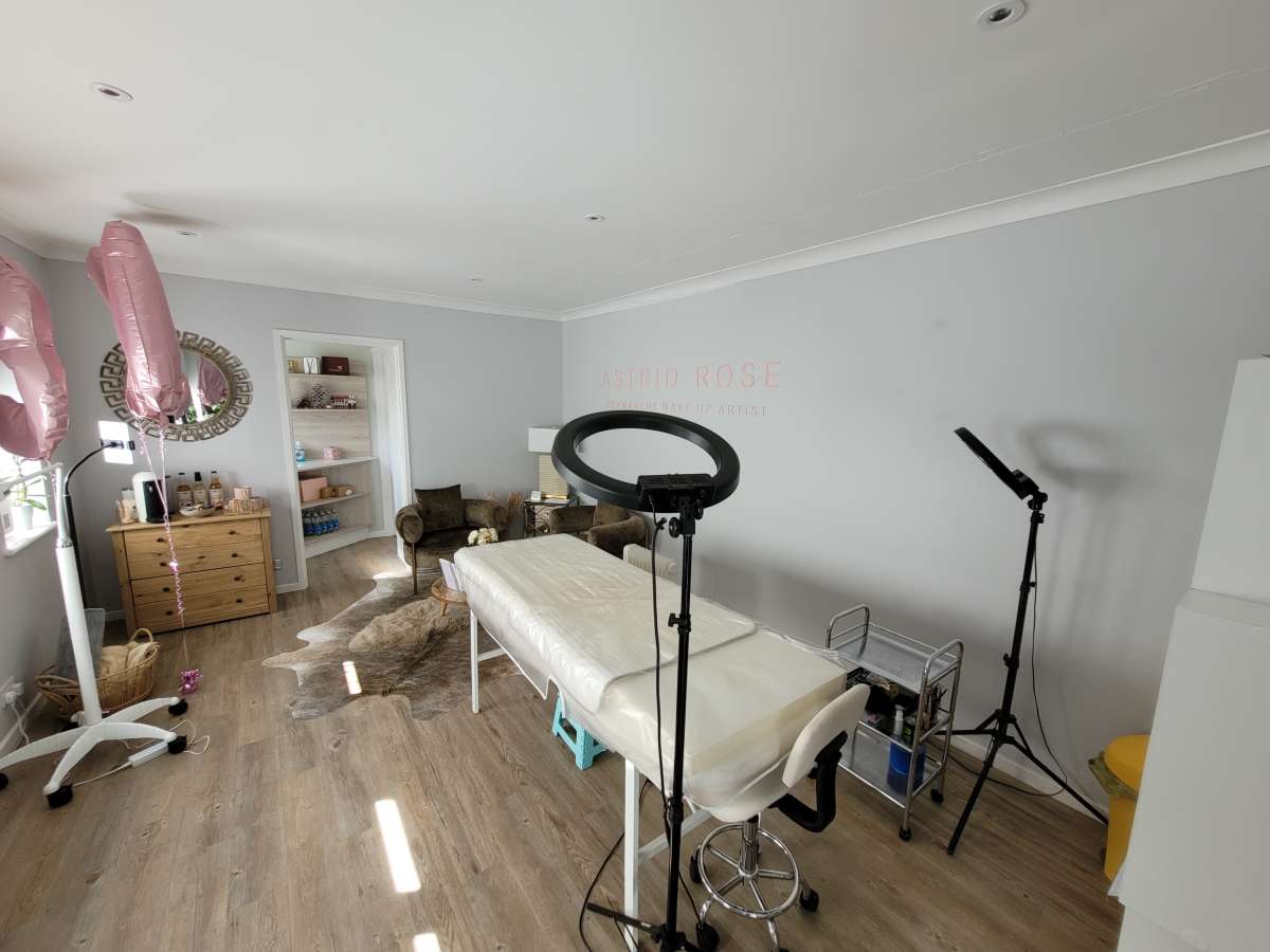 Office in Huntingdon - photo 2