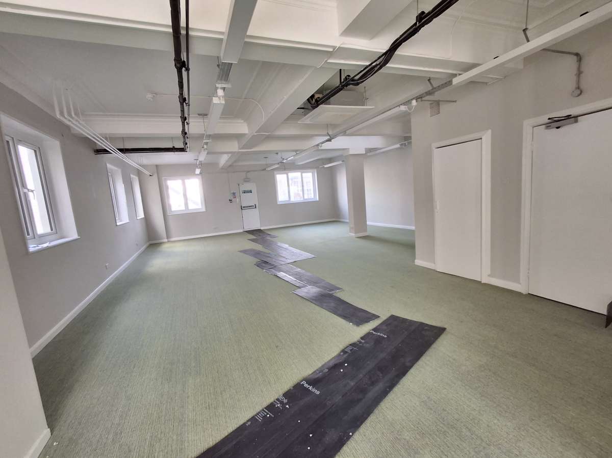 Office in Brighton - photo 2