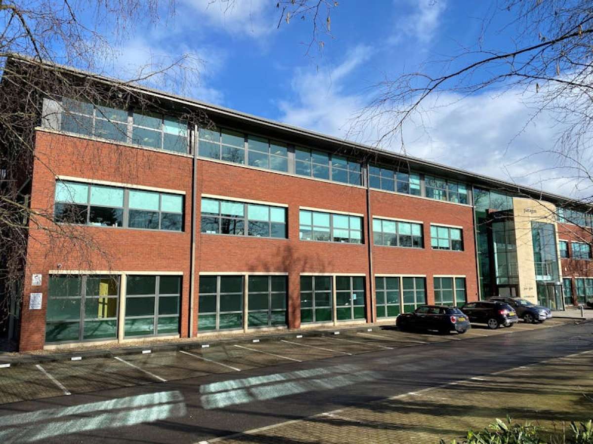 Office in Hedge End Southampton - photo 2